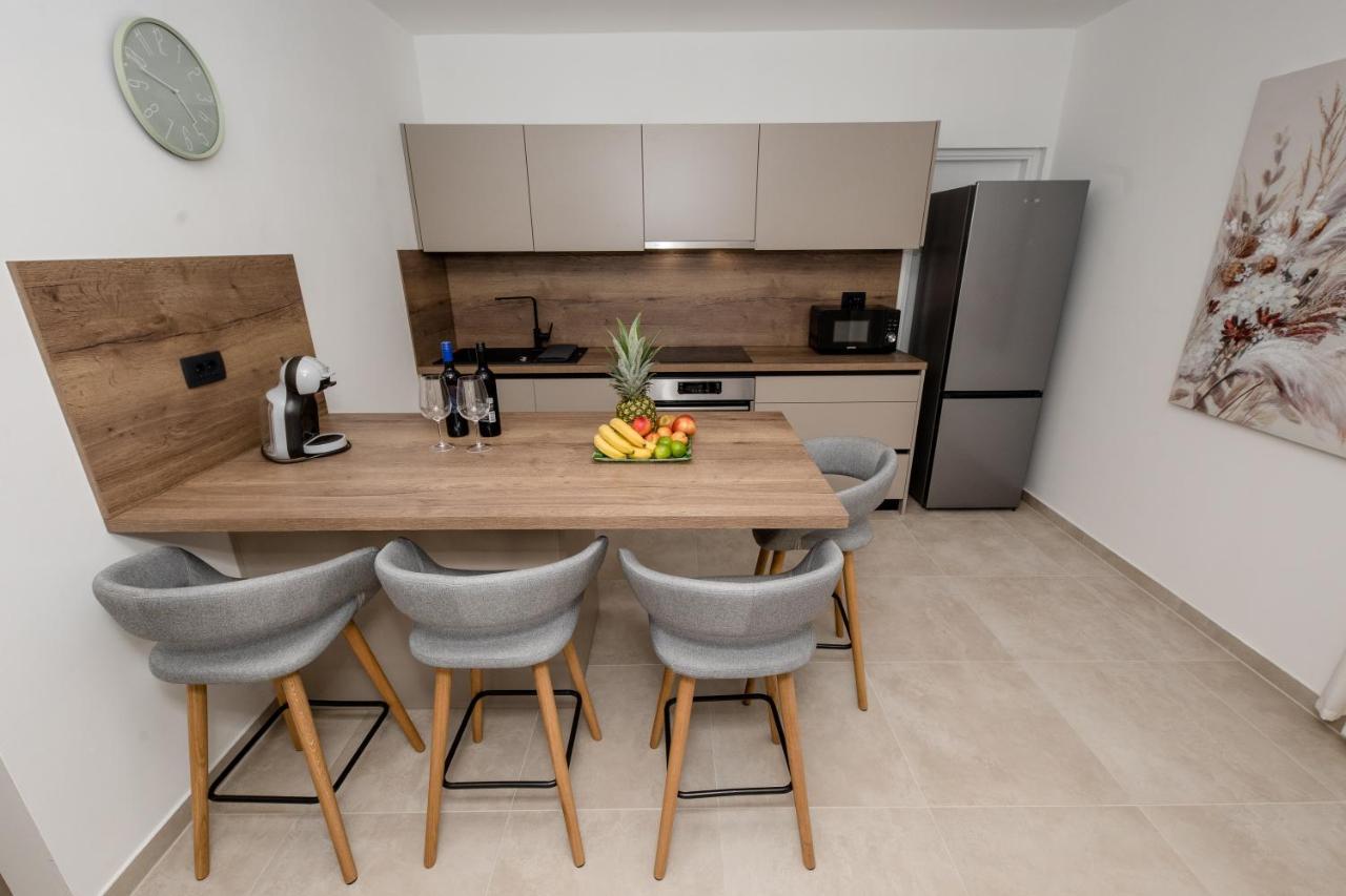 Peaceful Haven Near The Sea-Apartments Torlak Rab Banjol Exterior foto